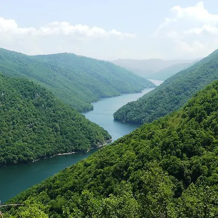 Apartahotel Petrini Gonia Livadherón